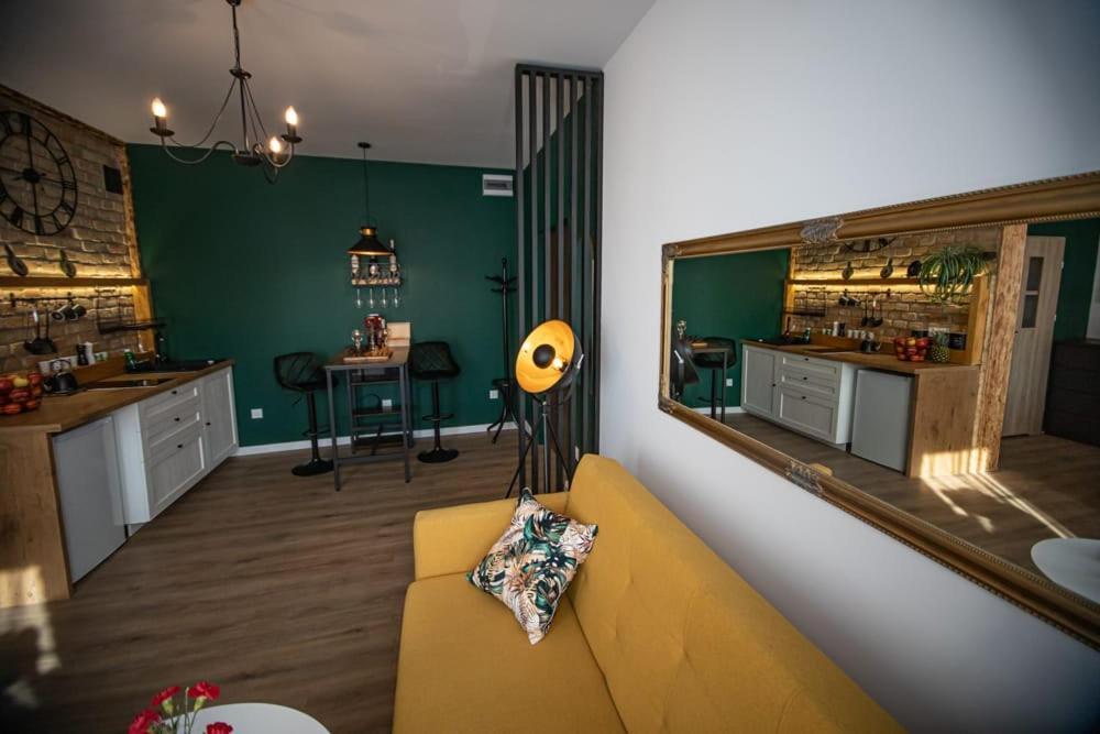 Czocha Studio Apartment Лєшна Екстер'єр фото