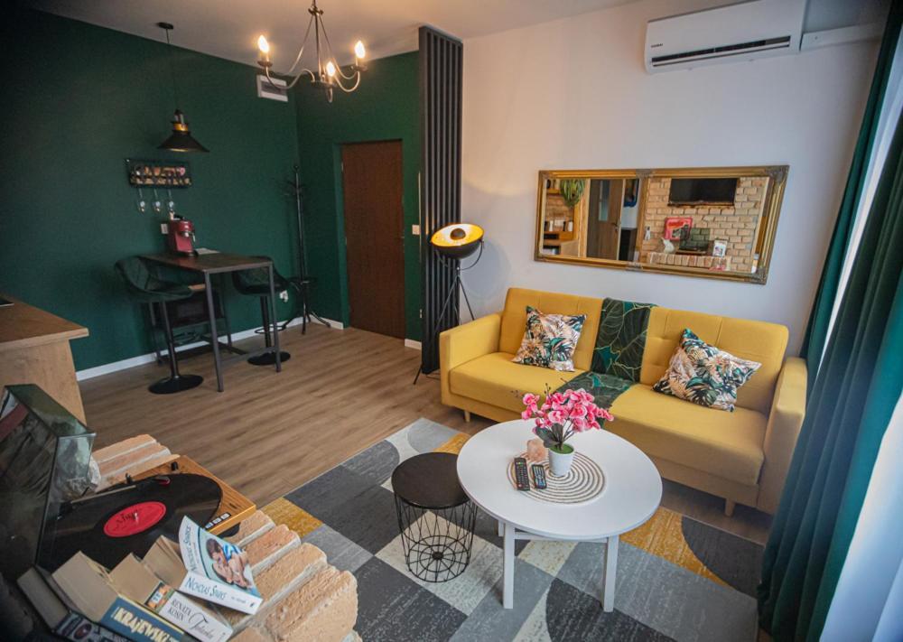 Czocha Studio Apartment Лєшна Екстер'єр фото